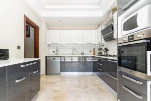 Comfortable villa with garden in “Urla İskele”