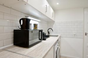 Standard Apartment by Hi5- Hunyadi Square Studio