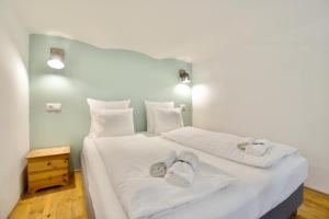 Standard Apartment by Hi5- Hunyadi Square Studio