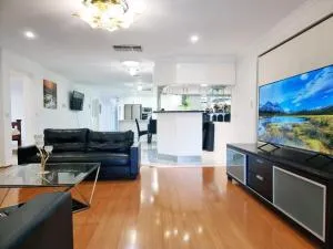 Spacious 5 bedrooms house - Brooklyn