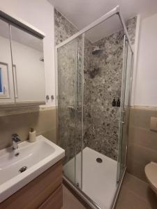 Peaceful studio apartment near to sea