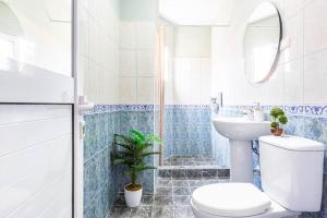 Himara City 15 - Central & Beach Access