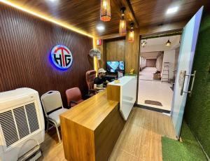 Hotel The Grand Near Maninagar Railway Station Ahmedabad