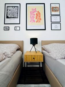 Moderný 2-spálňový apartmán Twins White s balkónom