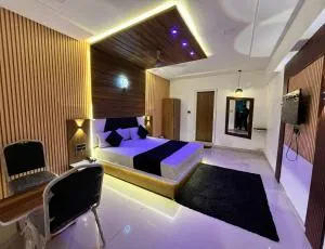 Hotel The Grand Near Maninagar Railway Station Ahmedabad - Bātwa