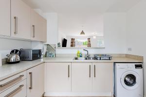 3 bedroom Swanley house