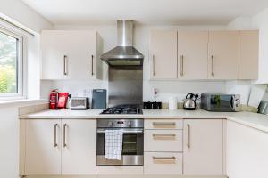 3 bedroom Swanley house