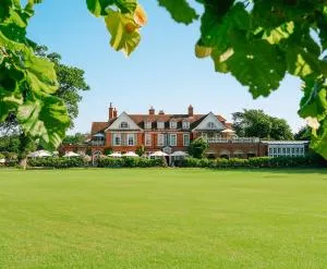 Chewton Glen Hotel - an Iconic Luxury Hotel - 欣顿