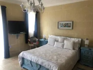Tal-Awturi Rent a Room - Il-Pergla