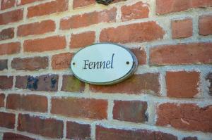 Fennel Cottage - How Hill - Private Fishing Lake for complex