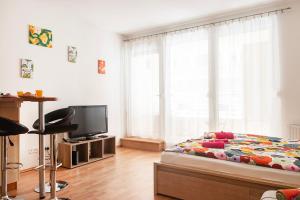 Corvin Gem2 Apartment with Parking
