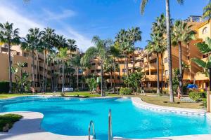 Superb Costalita in Beachfront complex RDR406