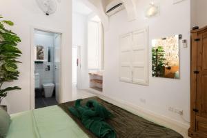 Traditional Apartment with Maltese Internal Court Yard - Designed with Traditional Stone and Tiling