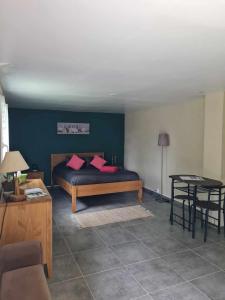 B&B / Chambres d'hotes Les cedres bleus : photos des chambres