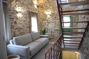 Kapetanospito Vacation Homes