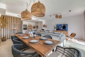 NEW Elegant 3BR Townhouse in Chaparral Golf & Spa & Gym