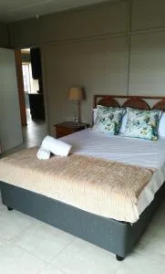 Aston Bay Holiday Apartment - Humansdorp