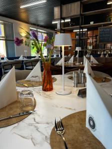 Hotels Hotel Lacour : photos des chambres