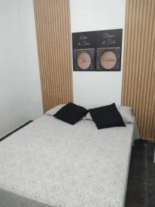 Quarto casal com ar condicionado - 路易斯爱德华多马加良伊斯