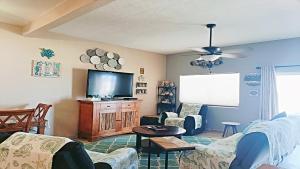 Sea you at the Beach House 4 by Kivoya