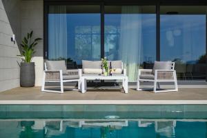 Luxury Villa Teulu with Sea View