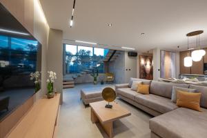 Luxury Villa Teulu with Sea View