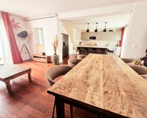 Maisons de vacances belle Maison familiale, jardin : photos des chambres