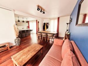 Maisons de vacances belle Maison familiale, jardin : photos des chambres