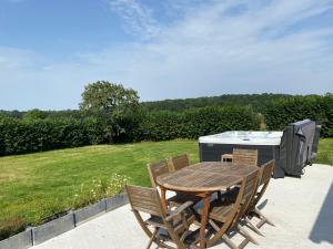 Maisons de vacances L'Etape Normande & Jacuzzi : photos des chambres