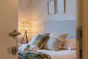 Poseidon Luxe gelijkvloers appartement met tuin ,terras en gratis parking