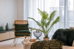 Poseidon Luxe gelijkvloers appartement met tuin ,terras en gratis parking