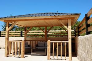 Seaside Cottage Buknari