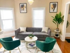 The Freedom HOME from HOME - 费尔黑文