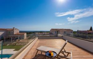 Stunning Home In Bale With Wifi 