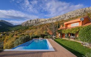 Cozy Home In Klis With Wifi