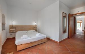 Awesome Apartment In Santa Lucia Del Mela img16