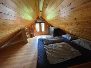 Fin landlig hytte med utsikt