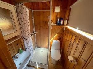 Fin landlig hytte med utsikt