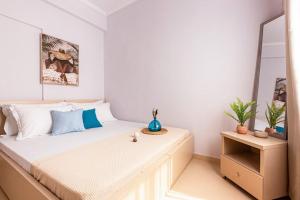 Himara City 25 - Central & Beach Access