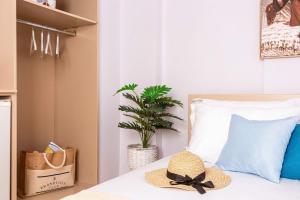 Himara City 25 - Central & Beach Access