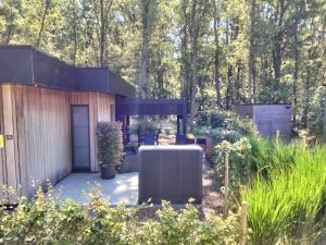 Theressa - Free Wifi en Netflix