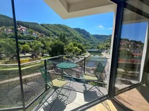 Stan na dan Pogled na reku - Donja Pora