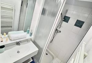 Résidence Les Hauts Lieux - Joli studio 4 personnes à Tignes au pied des commerces et proche des pistes dans le quartier du Rosset. Charmant studio cabine MAE-2137