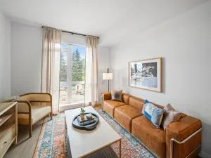 Spacious 1Bedroom 1bath Heart of Redmond - Duvall