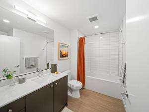 Spacious 1Bedroom 1bath Heart of Redmond