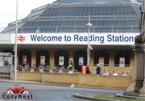 Gorgeous 2 Bed 2 Bath Flat and Parking by CozyNest