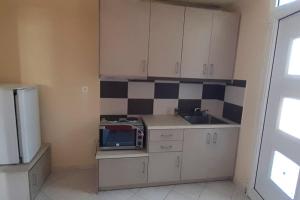 Tranquil new apartmen7t in inland Lefkada