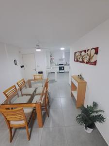 Departamento -Roma- Barrio General Paz - A una cuadra de 24 de septiembre y enfrente del Polideportivo By Apartcba