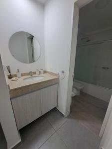 Departamento -Roma- Barrio General Paz - A una cuadra de 24 de septiembre y enfrente del Polideportivo By Apartcba