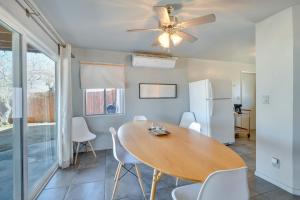 Joshua Tree Vacation Home with Private Hot Tub!